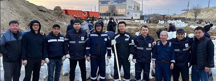 Since April 15, 2024, UOG staff has been actively participating in important flood control activities taking place in Uralsk.